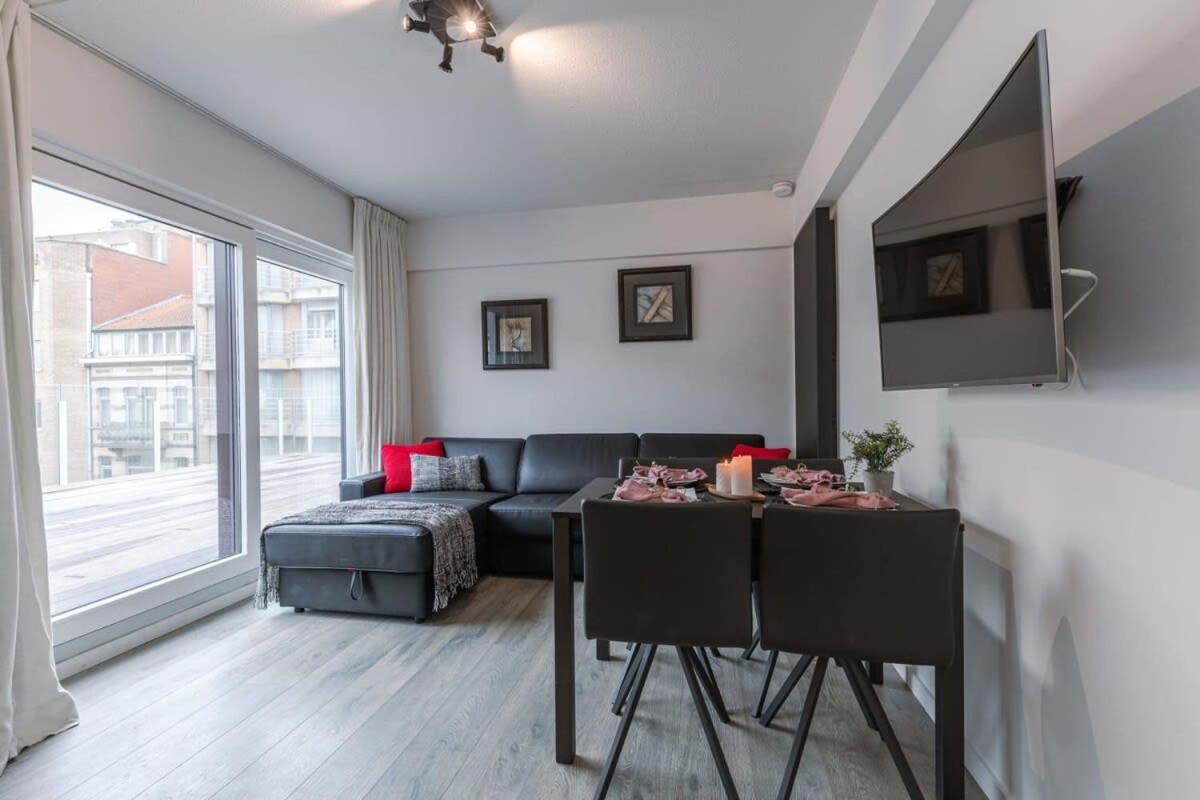 Huswell - Sunny Apartment In Knokke-Heist With Big Terrace Eksteriør bilde