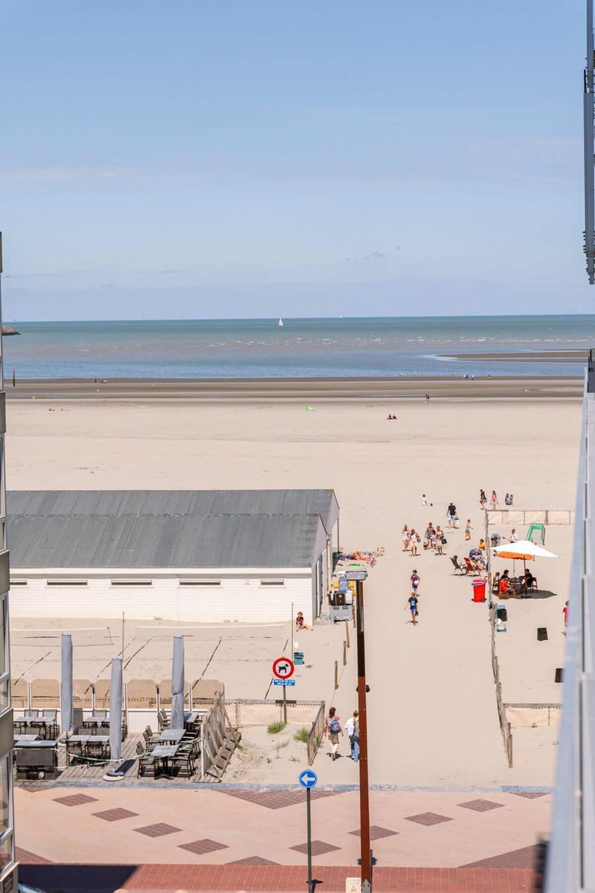 Huswell - Sunny Apartment In Knokke-Heist With Big Terrace Eksteriør bilde